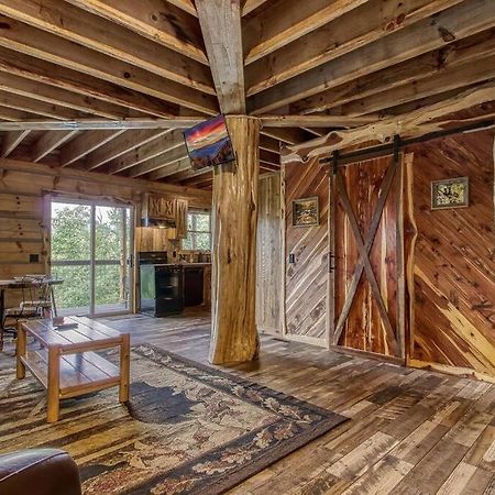セバービル The Log Castle~Stunning Mountain Views~Hot Tubヴィラ エクステリア 写真