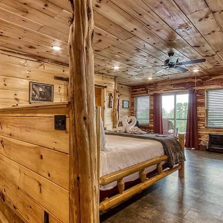 セバービル The Log Castle~Stunning Mountain Views~Hot Tubヴィラ エクステリア 写真
